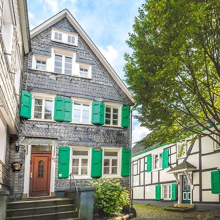 Kuesterhaus Graefrath Solingen Bagian luar foto